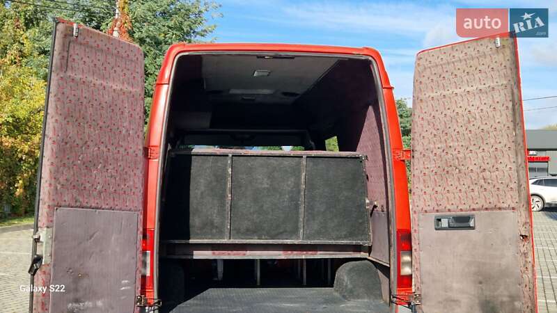 Вантажопасажирський фургон Mercedes-Benz Sprinter 2005 в Івано-Франківську