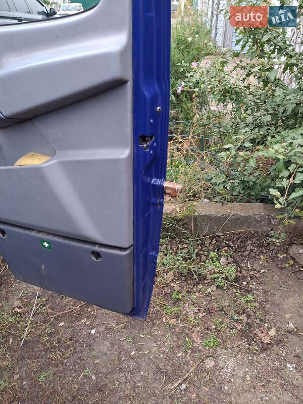 Микроавтобус Mercedes-Benz Sprinter 1999 в Кривом Роге фото 11 Микроавтобус Mercedes-Benz Sprinter 1999 в Кривом Роге