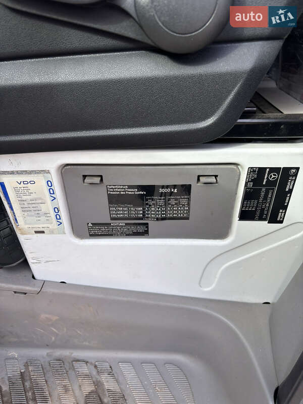 Вантажний фургон Mercedes-Benz Sprinter 2007 в Дрогобичі фото 16 Вантажний фургон Mercedes-Benz Sprinter 2007 в Дрогобичі