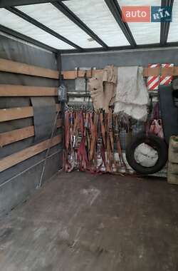Тентованый Mercedes-Benz Sprinter 2001 в 