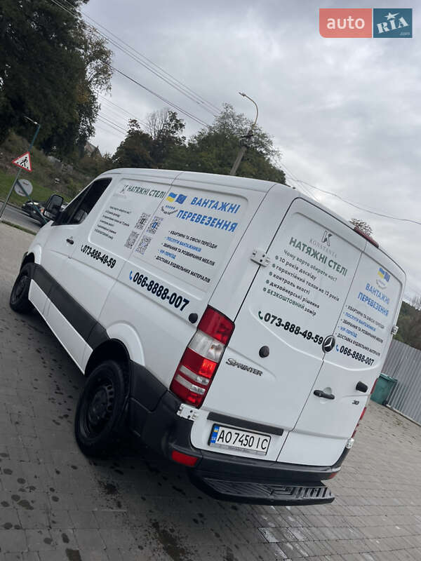 Вантажний фургон Mercedes-Benz Sprinter 2013 в Ужгороді