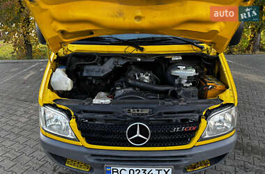 Грузопассажирский фургон Mercedes-Benz Sprinter 2004 в  фото 12 Грузопассажирский фургон Mercedes-Benz Sprinter 2004 в