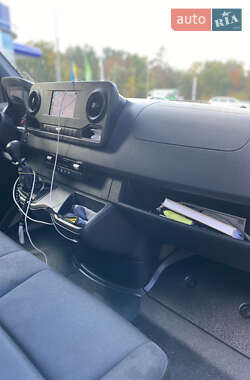 Грузовой фургон Mercedes-Benz Sprinter 2021 в 