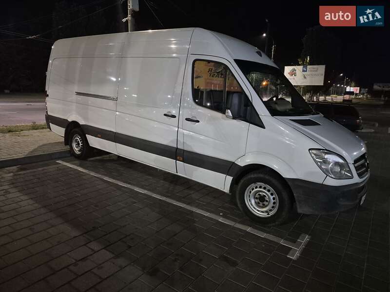 Грузовой фургон Mercedes-Benz Sprinter 2006 в Черкассах