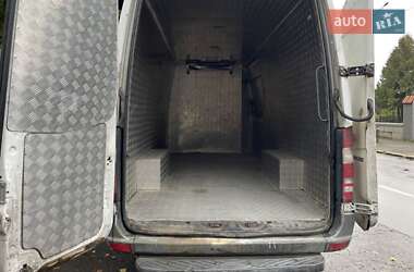 Вантажний фургон Mercedes-Benz Sprinter 2008 в  фото 11 Вантажний фургон Mercedes-Benz Sprinter 2008 в