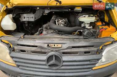 Грузовой фургон Mercedes-Benz Sprinter 2003 в  фото 10 Грузовой фургон Mercedes-Benz Sprinter 2003 в