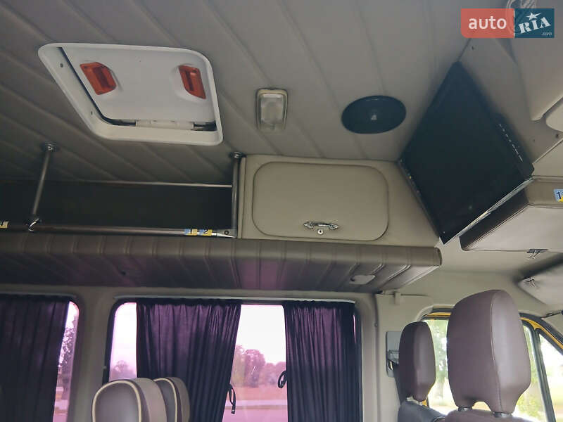 Микроавтобус Mercedes-Benz Sprinter 2004 в Черновцах
