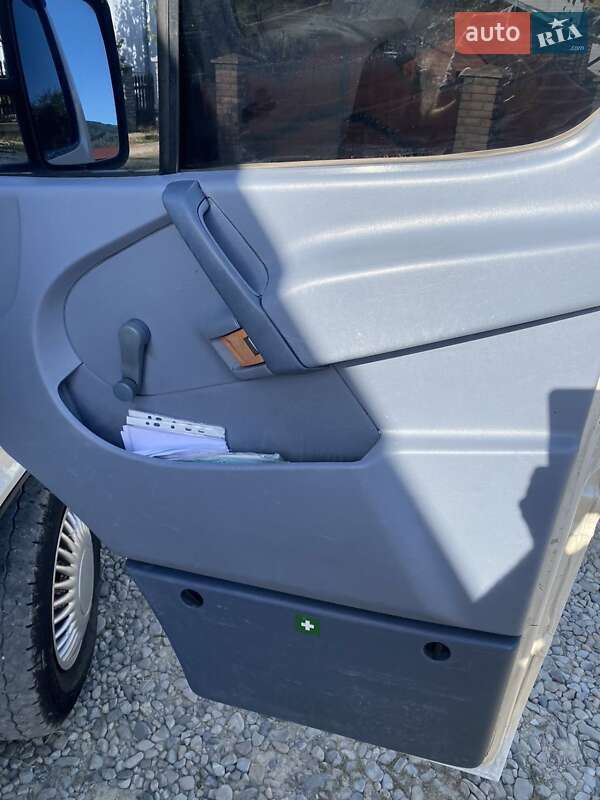 Микроавтобус грузовой (до 3,5т) Mercedes-Benz Sprinter 1998 в Черновцах