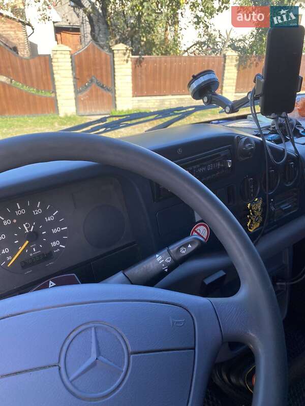 Микроавтобус грузовой (до 3,5т) Mercedes-Benz Sprinter 1998 в Черновцах