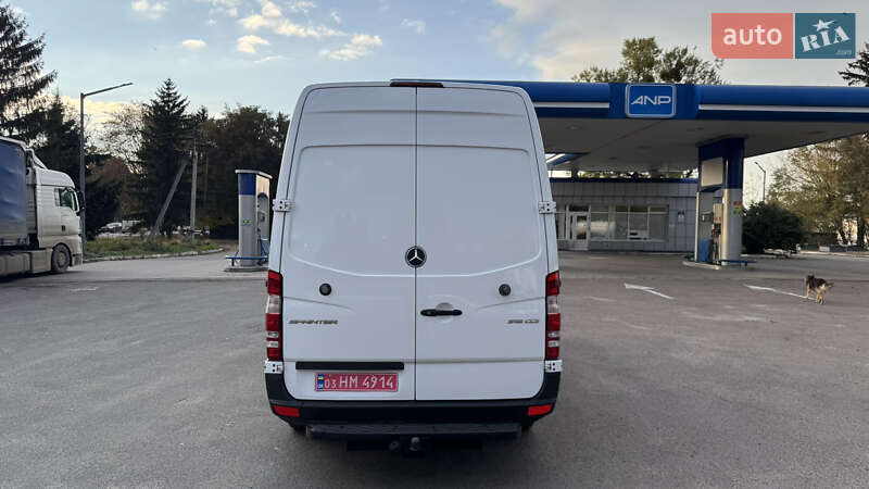 Грузовой фургон Mercedes-Benz Sprinter 2014 в Ровно