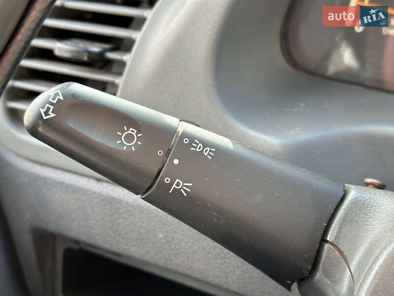 Вантажний фургон Mercedes-Benz Sprinter 2001 в Дніпрі фото 21 Вантажний фургон Mercedes-Benz Sprinter 2001 в Дніпрі