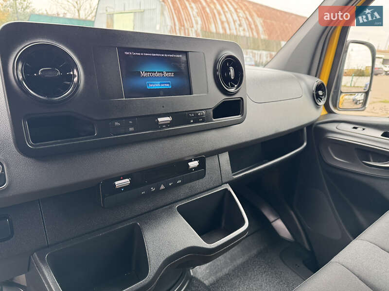 Вантажний фургон Mercedes-Benz Sprinter 2020 в Рівному фото 28 Вантажний фургон Mercedes-Benz Sprinter 2020 в Рівному