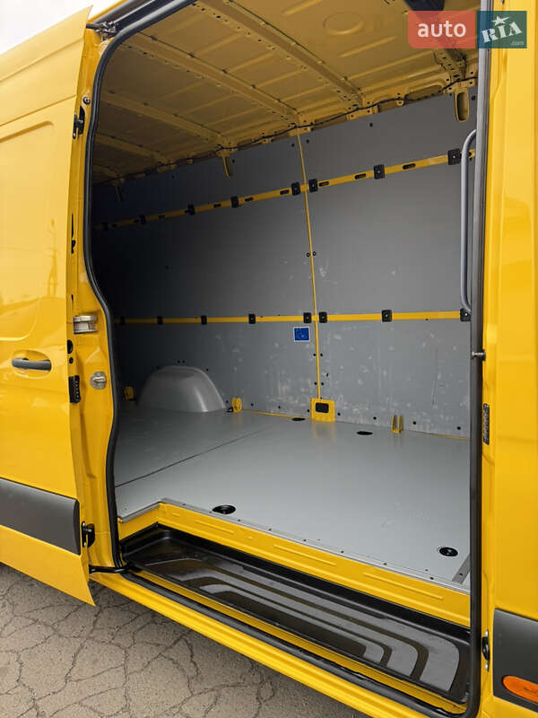 Вантажний фургон Mercedes-Benz Sprinter 2020 в Рівному фото 43 Вантажний фургон Mercedes-Benz Sprinter 2020 в Рівному