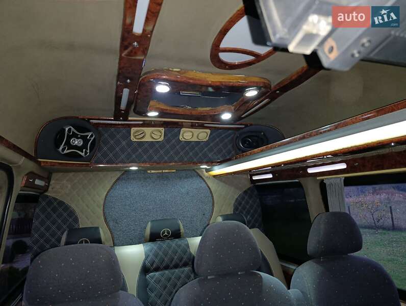 Микроавтобус Mercedes-Benz Sprinter 2005 в Стрые