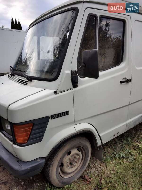 Вантажний фургон Mercedes-Benz Sprinter 1994 в Калуші