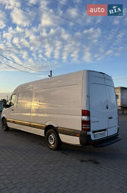 Грузовой фургон Mercedes-Benz Sprinter 2014 в  фото 4 Грузовой фургон Mercedes-Benz Sprinter 2014 в