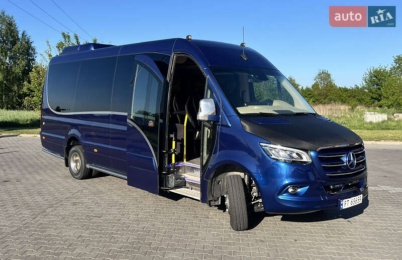 Туристический / Междугородний автобус Mercedes-Benz Sprinter 2019 в Киеве