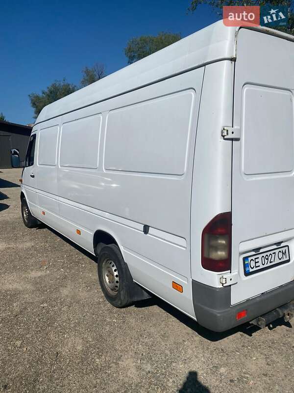Вантажний фургон Mercedes-Benz Sprinter 2006 в Чернівцях