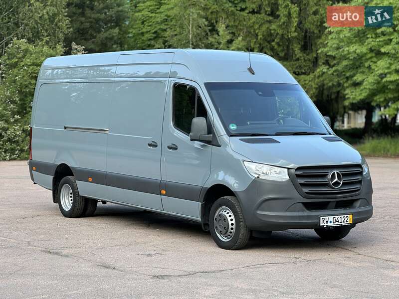 Грузовой фургон Mercedes-Benz Sprinter 2019 в  фото Грузовой фургон Mercedes-Benz Sprinter 2019 в