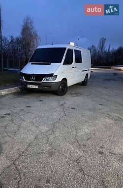 Вантажний фургон Mercedes-Benz Sprinter 2002 в Києві