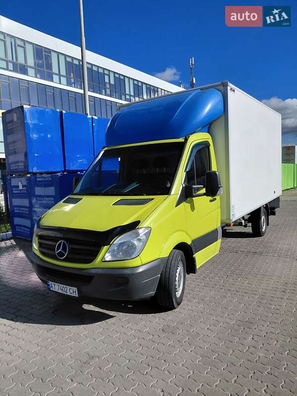 Mercedes-Benz Sprinter 2012