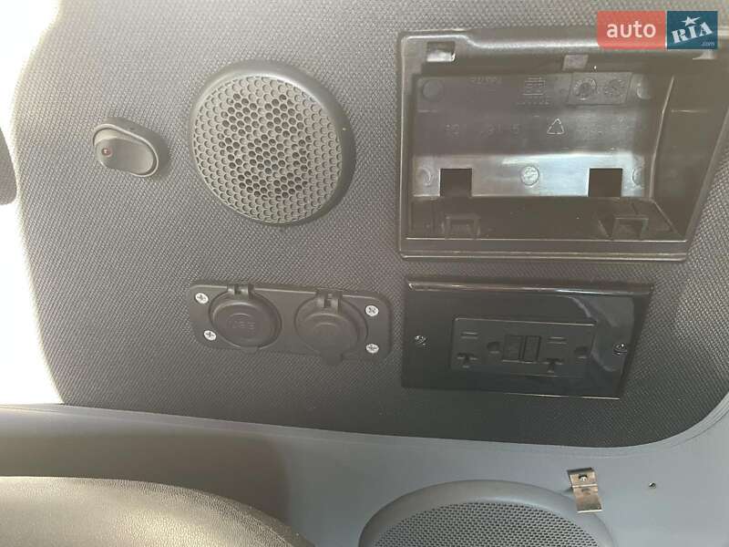 Грузопассажирский фургон Mercedes-Benz Sprinter 2018 в Залещиках