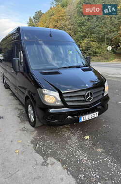 Мікроавтобус Mercedes-Benz Sprinter 2015 в  фото 2 Мікроавтобус Mercedes-Benz Sprinter 2015 в