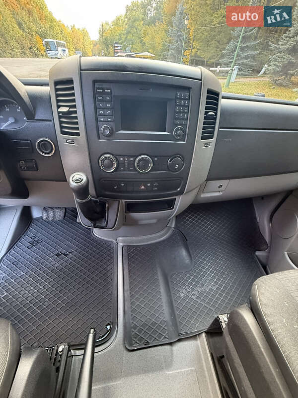 Микроавтобус Mercedes-Benz Sprinter 2015 в Тернополе фото 8 Микроавтобус Mercedes-Benz Sprinter 2015 в Тернополе