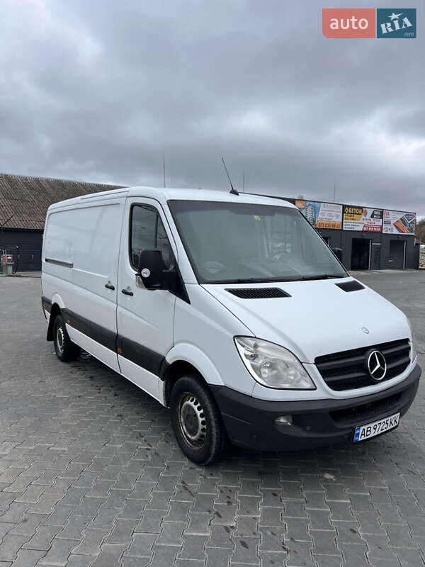 Вантажний фургон Mercedes-Benz Sprinter 2009 в Звягелі фото 2 Вантажний фургон Mercedes-Benz Sprinter 2009 в Звягелі