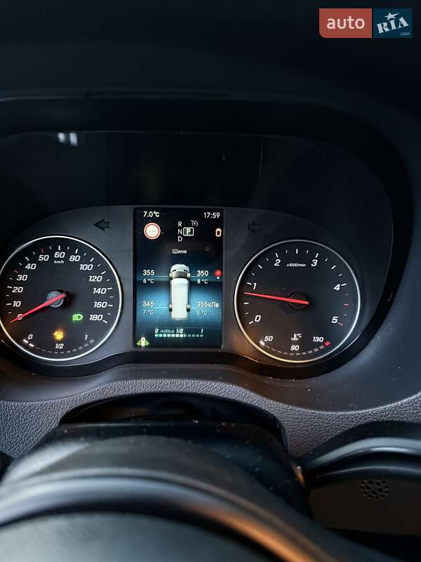 Вантажний фургон Mercedes-Benz Sprinter 2020 в Києві фото 35 Вантажний фургон Mercedes-Benz Sprinter 2020 в Києві