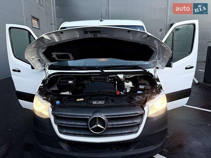 Вантажний фургон Mercedes-Benz Sprinter 2020 в Києві фото 52 Вантажний фургон Mercedes-Benz Sprinter 2020 в Києві