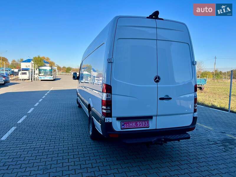 Вантажний фургон Mercedes-Benz Sprinter 2016 в Нововолинську