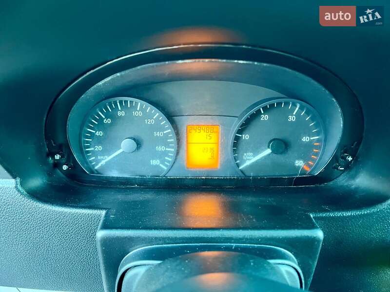 Вантажний фургон Mercedes-Benz Sprinter 2016 в Нововолинську