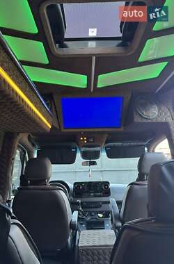 Мікроавтобус Mercedes-Benz Sprinter 2020 в 