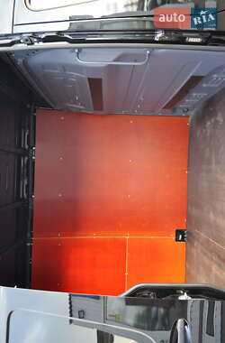 Грузовой фургон Mercedes-Benz Sprinter 2022 в  фото 33 Грузовой фургон Mercedes-Benz Sprinter 2022 в