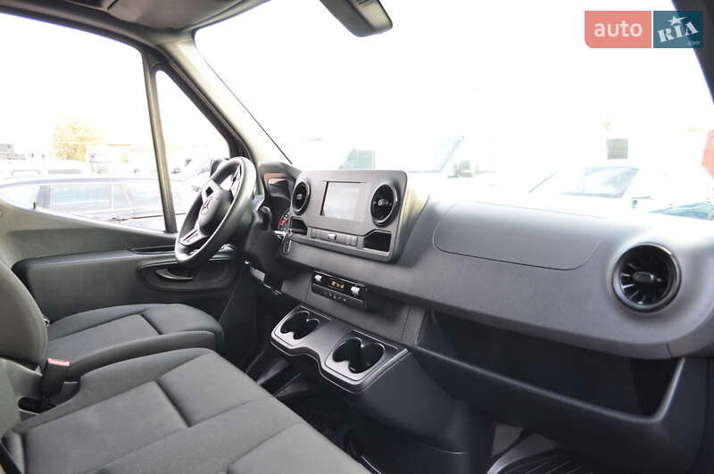 Грузовой фургон Mercedes-Benz Sprinter 2022 в Киеве фото 44 Грузовой фургон Mercedes-Benz Sprinter 2022 в Киеве