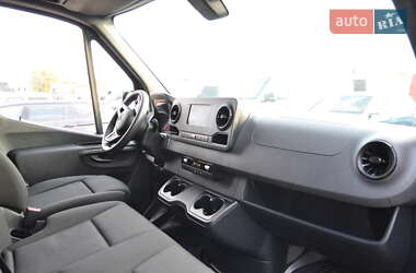 Грузовой фургон Mercedes-Benz Sprinter 2022 в  фото 44 Грузовой фургон Mercedes-Benz Sprinter 2022 в