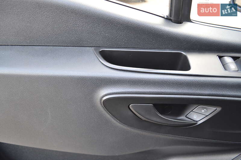 Грузовой фургон Mercedes-Benz Sprinter 2022 в Киеве фото 53 Грузовой фургон Mercedes-Benz Sprinter 2022 в Киеве