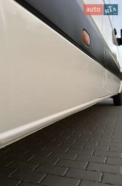 Вантажний фургон Mercedes-Benz Sprinter 2013 в 