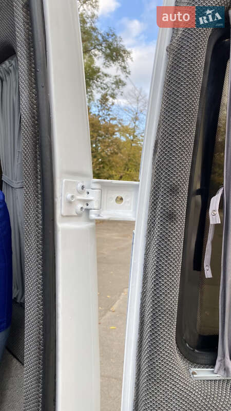 Городской автобус Mercedes-Benz Sprinter 2000 в Николаеве фото 25 Городской автобус Mercedes-Benz Sprinter 2000 в Николаеве