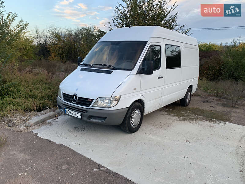 Вантажопасажирський фургон Mercedes-Benz Sprinter 2006 в 
