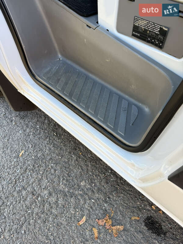 Грузовой фургон Mercedes-Benz Sprinter 2014 в Ровно фото 15 Грузовой фургон Mercedes-Benz Sprinter 2014 в Ровно