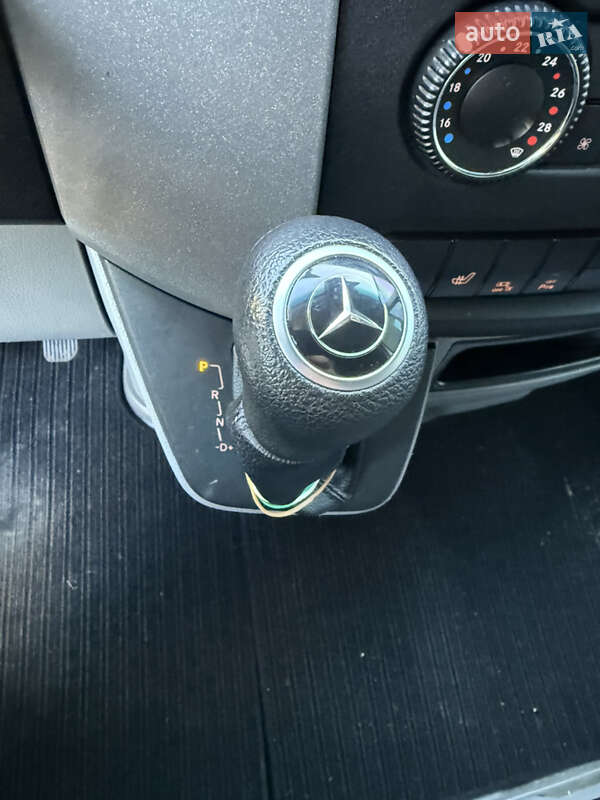 Грузовой фургон Mercedes-Benz Sprinter 2014 в Ровно фото 20 Грузовой фургон Mercedes-Benz Sprinter 2014 в Ровно