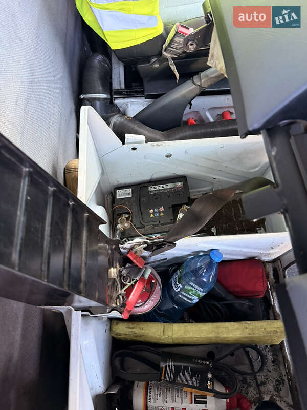 Автовоз Mercedes-Benz Sprinter 2002 в Луцьку фото 9 Автовоз Mercedes-Benz Sprinter 2002 в Луцьку