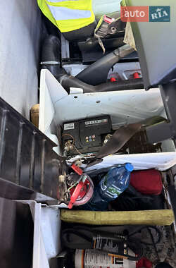 Автовоз Mercedes-Benz Sprinter 2002 в  фото 9 Автовоз Mercedes-Benz Sprinter 2002 в
