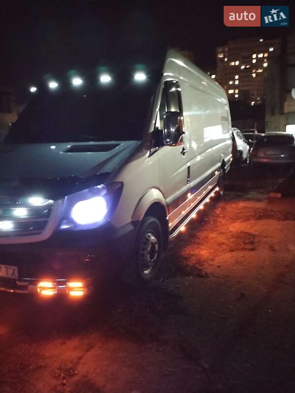Вантажний фургон Mercedes-Benz Sprinter 2015 в Одесі фото 43 Вантажний фургон Mercedes-Benz Sprinter 2015 в Одесі