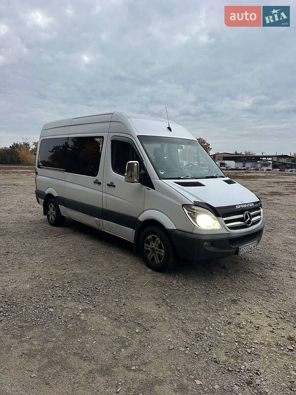 Грузопассажирский фургон Mercedes-Benz Sprinter 2007 в Умани