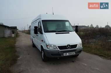 Вантажний фургон Mercedes-Benz Sprinter 2004 в 