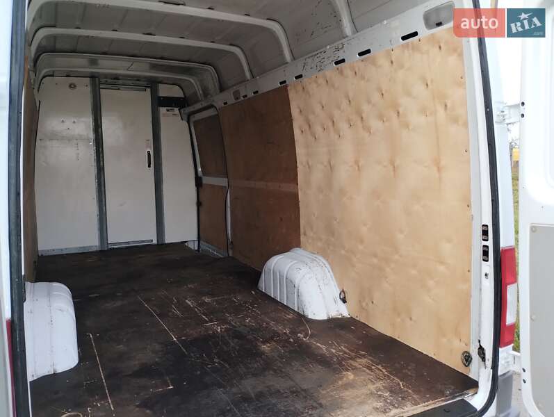 Вантажний фургон Mercedes-Benz Sprinter 2004 в Костопілі фото 33 Вантажний фургон Mercedes-Benz Sprinter 2004 в Костопілі