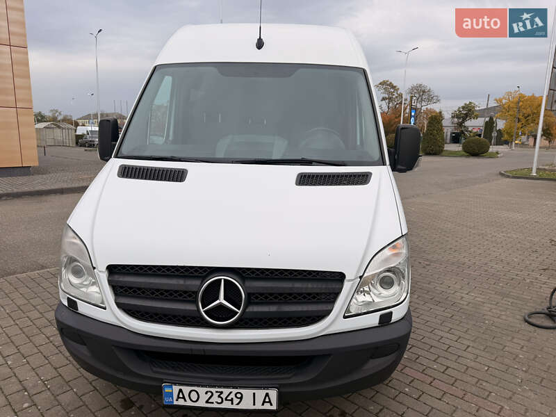 Мікроавтобус Mercedes-Benz Sprinter 2010 в Виноградові фото Мікроавтобус Mercedes-Benz Sprinter 2010 в Виноградові